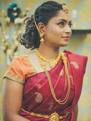 What are the best hairstyles for wearing an Indian wedding saree? - Quora